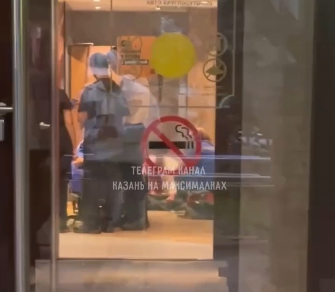 Подросток пытался покончить с собой в ресторане быстрого питания Казани