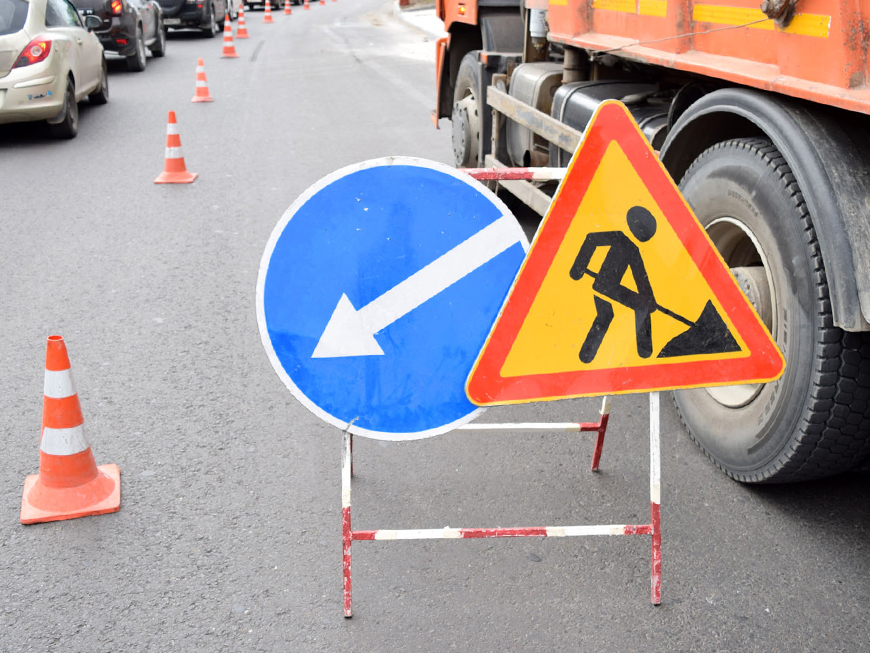 Движение транспорта в Казани по улице Суконной ограничат