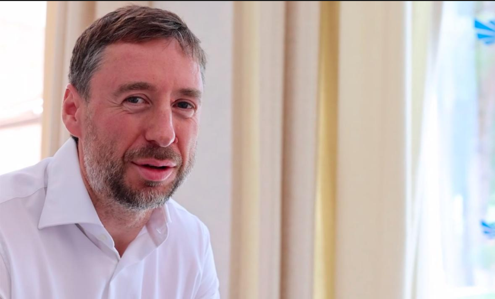 Владислава Бакальчука допрашивают по делу о стрельбе в офисе Wildberries