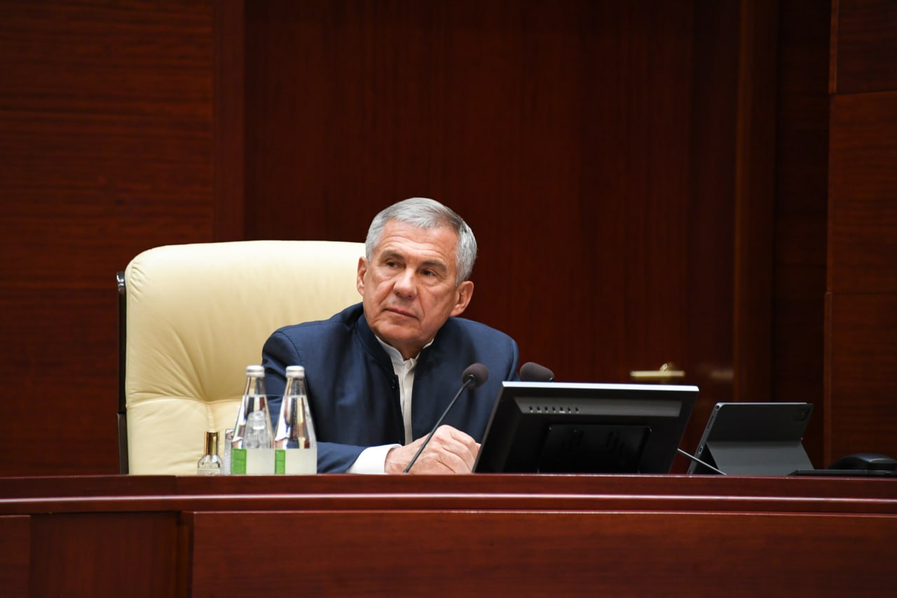 Минниханов иронично высказался о меньшинстве партии КПРФ в Госсовете