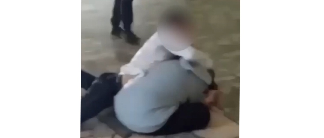 В нижнекамской школе мальчик жестоко избил младшеклассницу