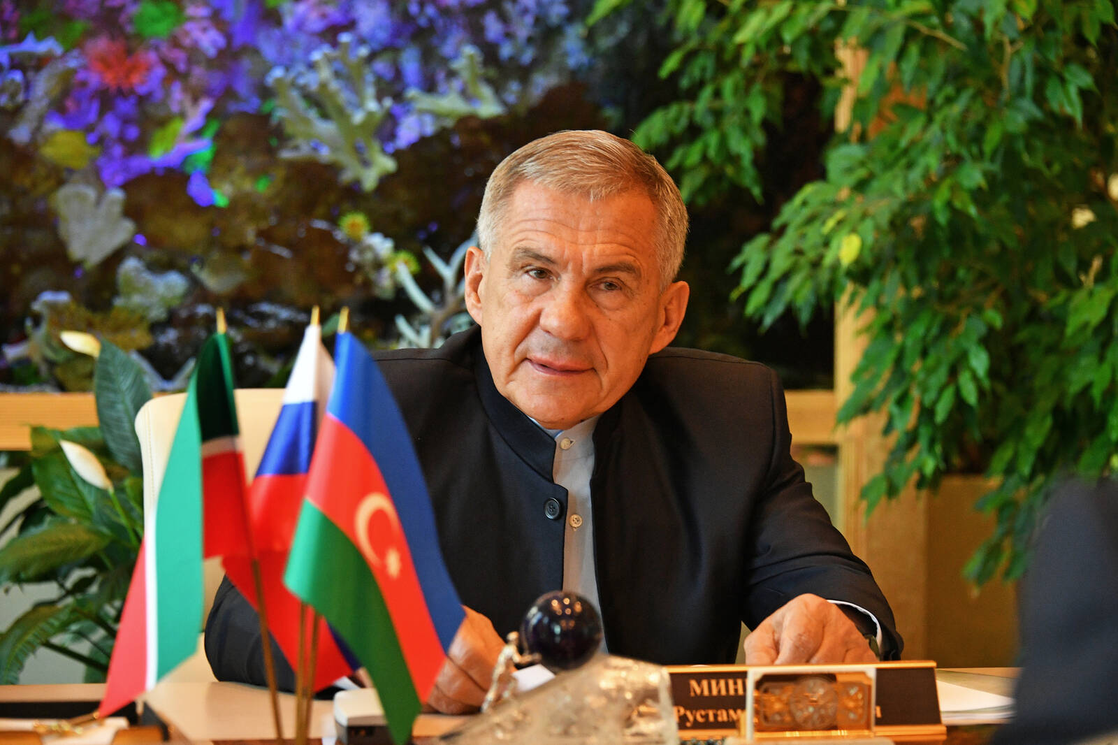 Минниханов поручил модернизировать сети ЖКХ