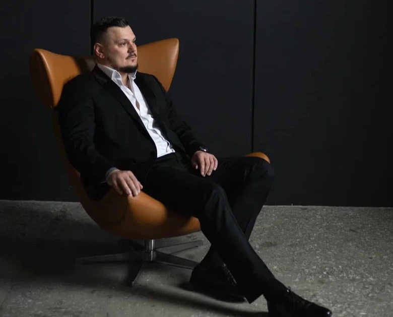 Казанец перевоплотится в знаменитость на шоу «Ярче звёзд»