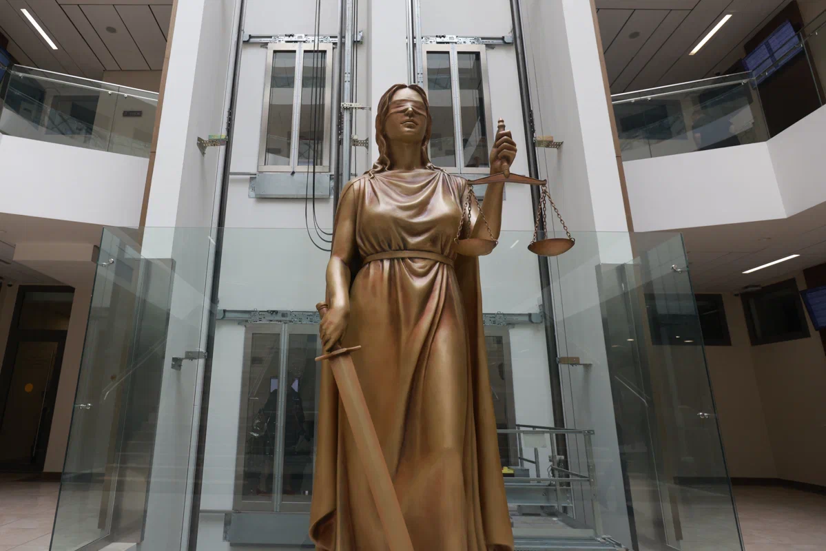 Экс-замглавы филиала Роскадастра в Татарстане пойдет под суд за мошенничество