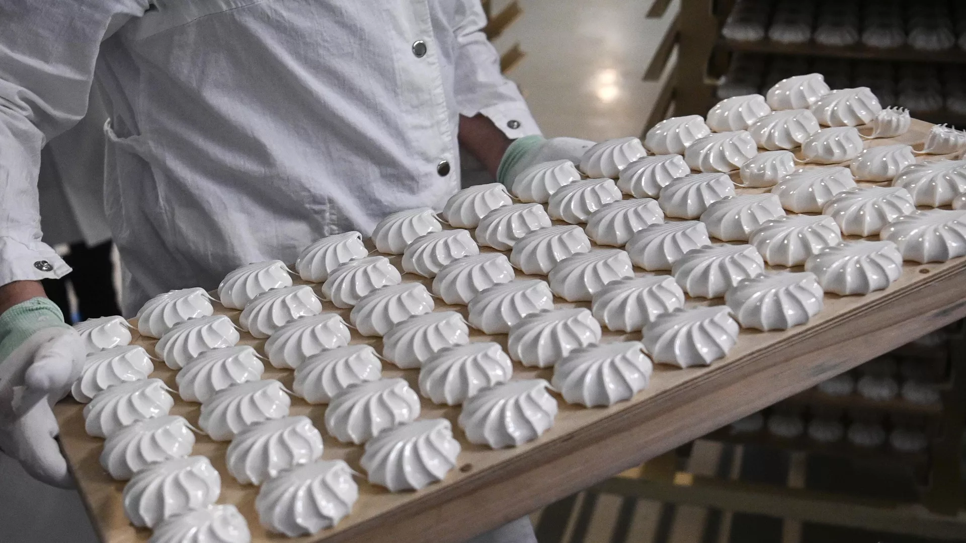 Сотни россиян пожаловались на отравление после зефира из «Вкусвилла»