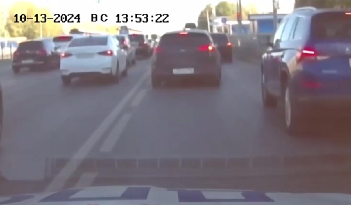 Пьяный казанец на улице Чистопольской пытался скрыться от погони ГИБДД