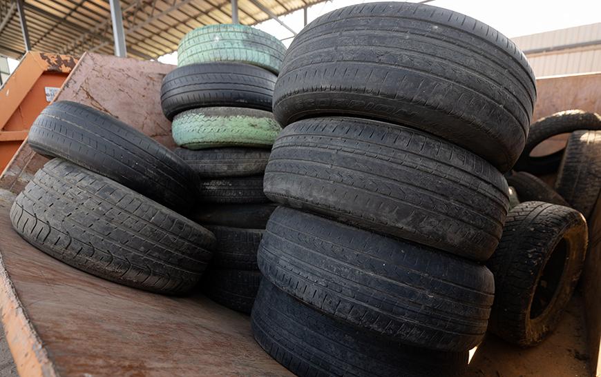 Одиннадцать бункеров для сбора покрышек установили в Казани