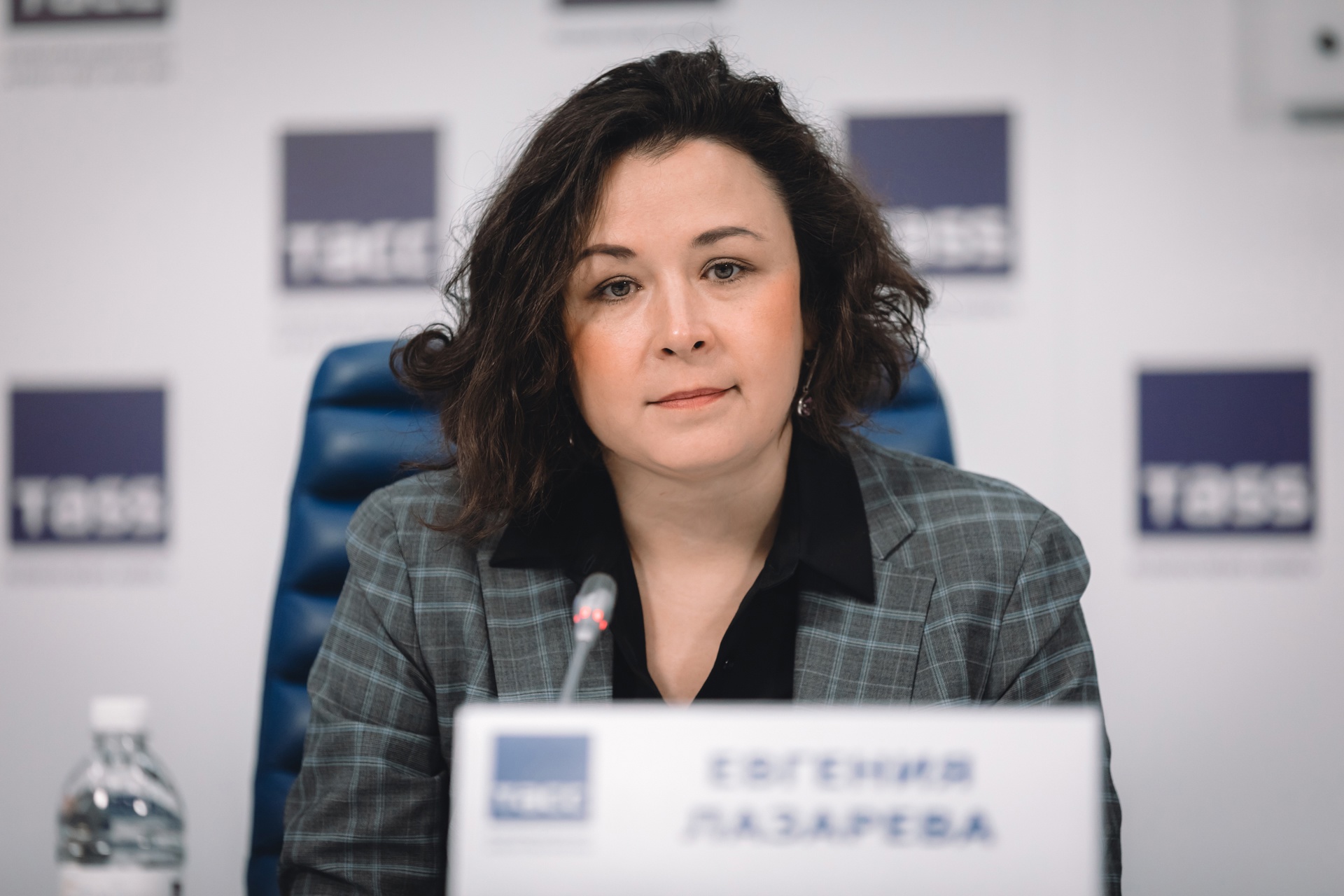 Евгения Лазарева: «Уровень необеспеченного кредитования вызывает тревогу»