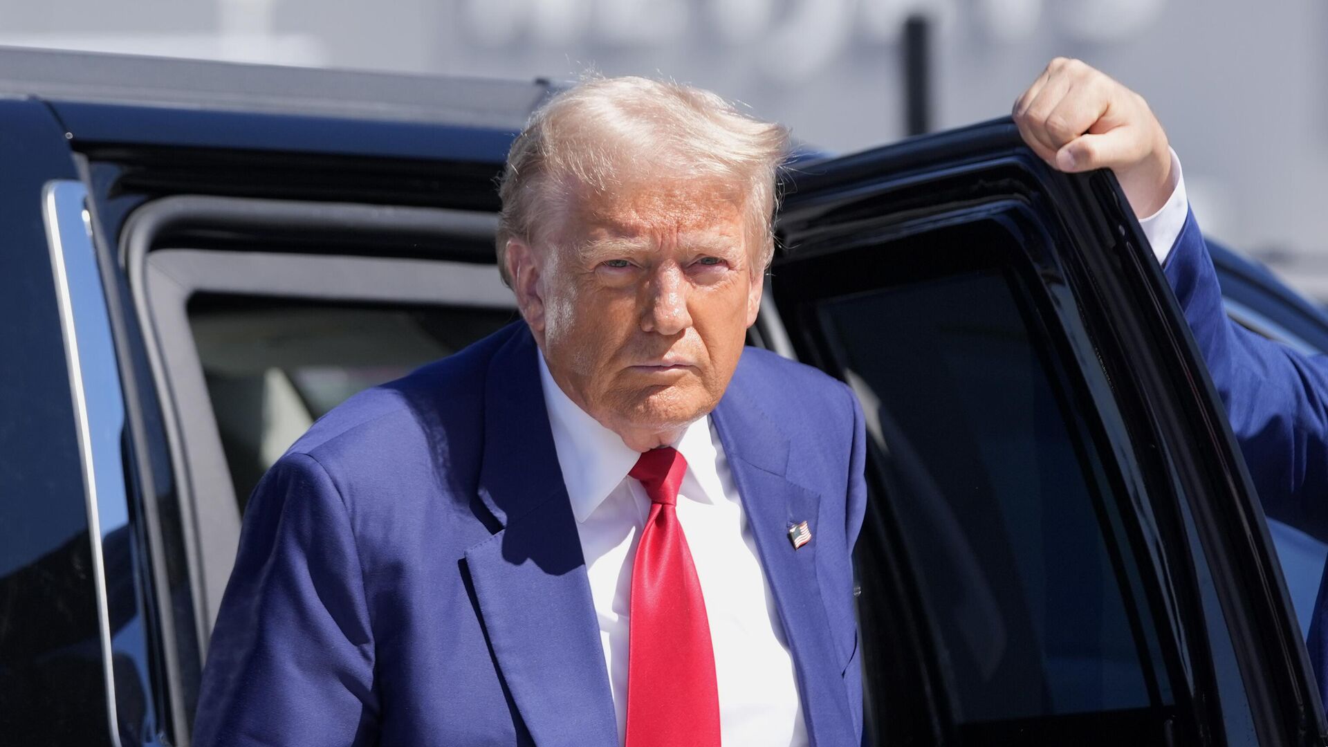 Трамп признался, что угрожал Путину ударить по Москве