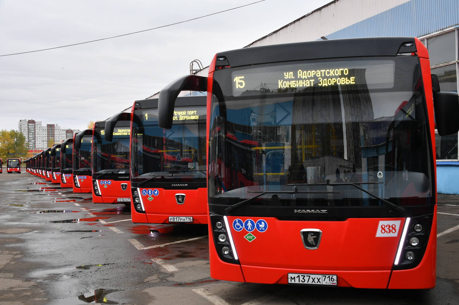 В Казань поступило 100 новых автобусов к саммиту БРИКС