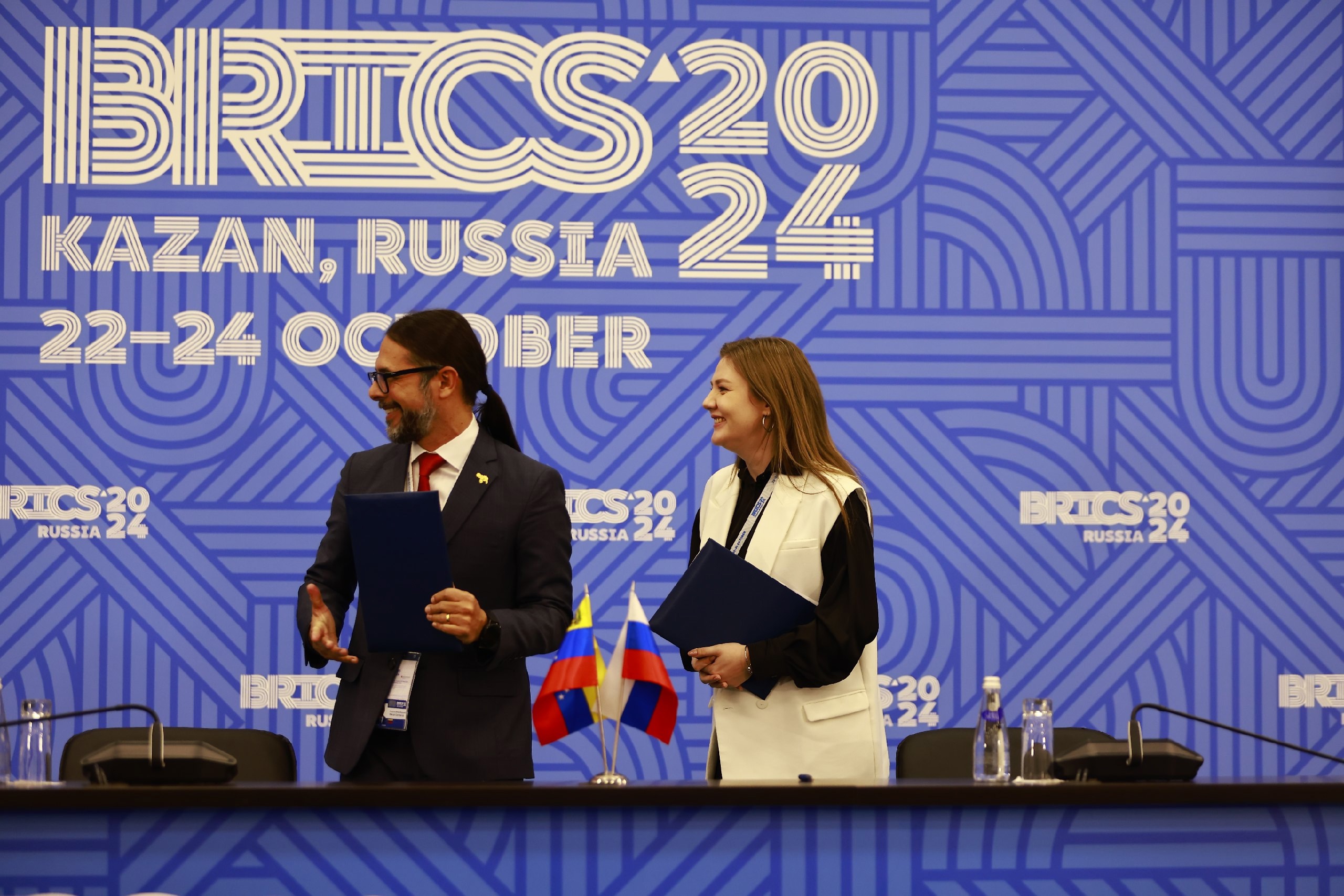 TV BRICS и венесуэльское телевидение подписали соглашение о сотрудничестве