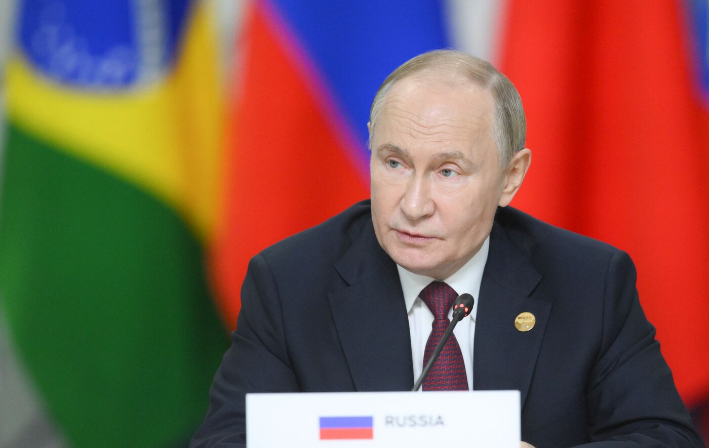 Плакат вставай страна огромная. Ставайстрана огромная. Плакат вставай страна огромная. Вставай страна огромная. Вставай страна 2024.