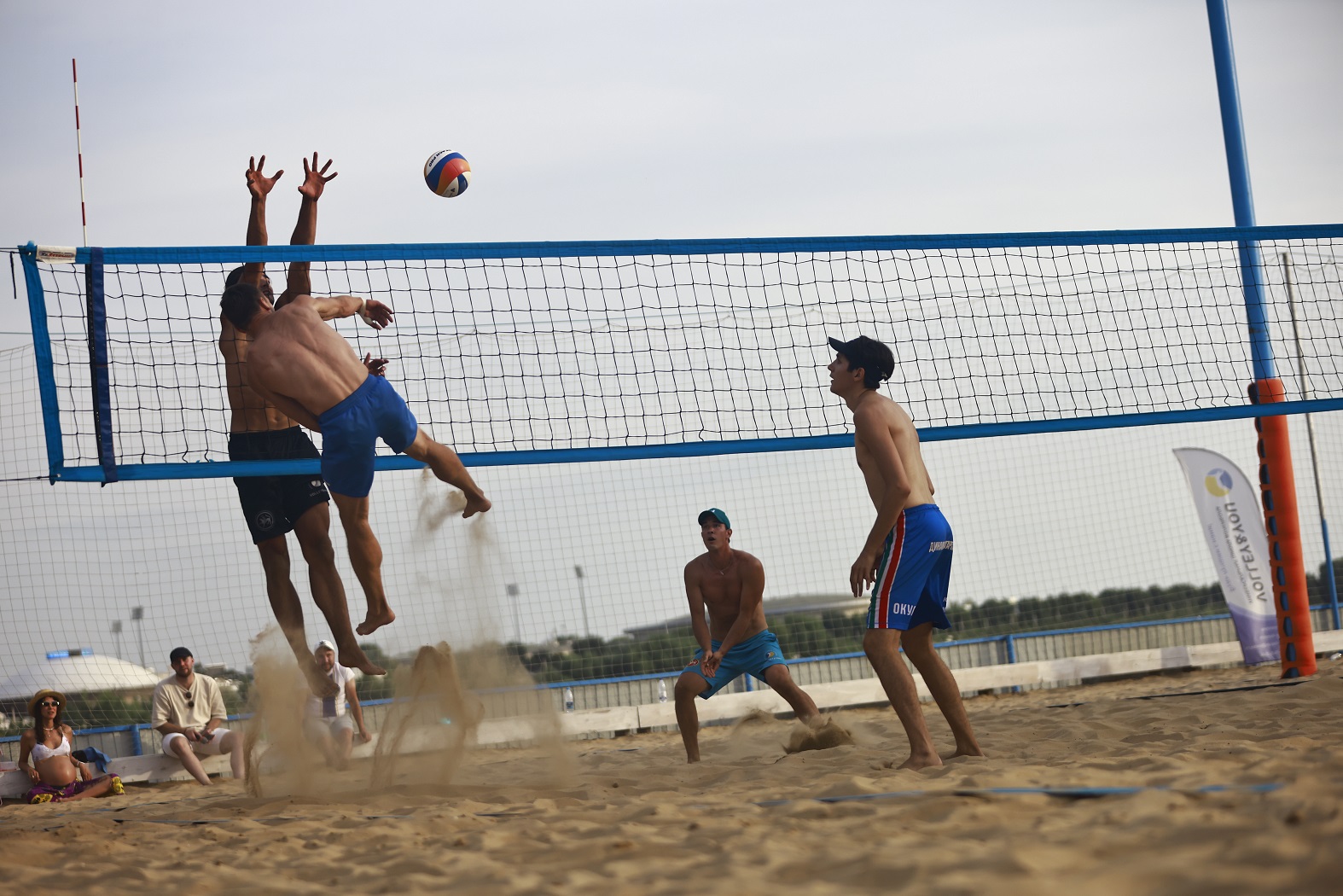 Среди казанцев растет спрос на тренеров по бадминтону и теннису