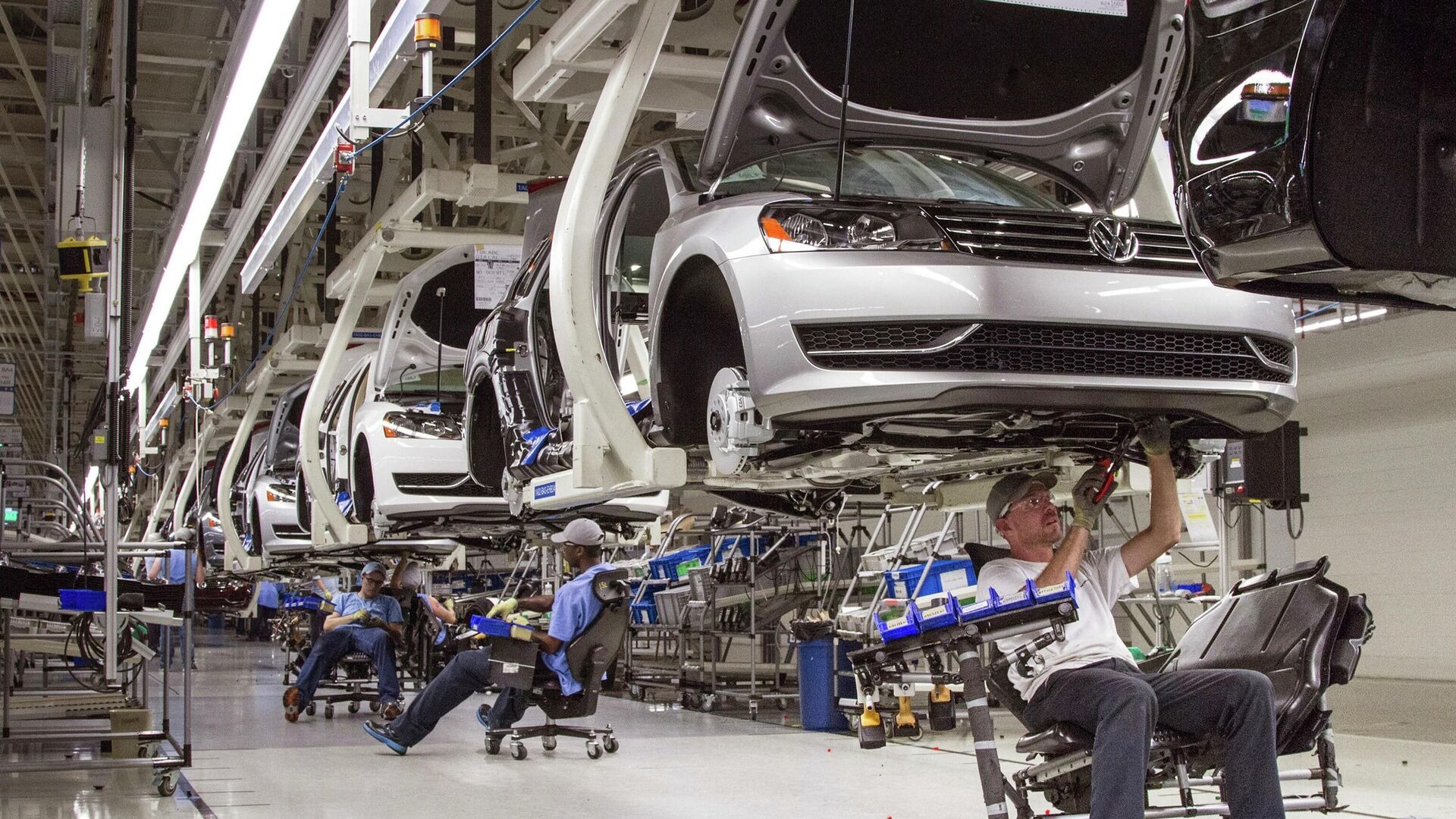 Volkswagen планирует закрыть как минимум три завода в ФРГ