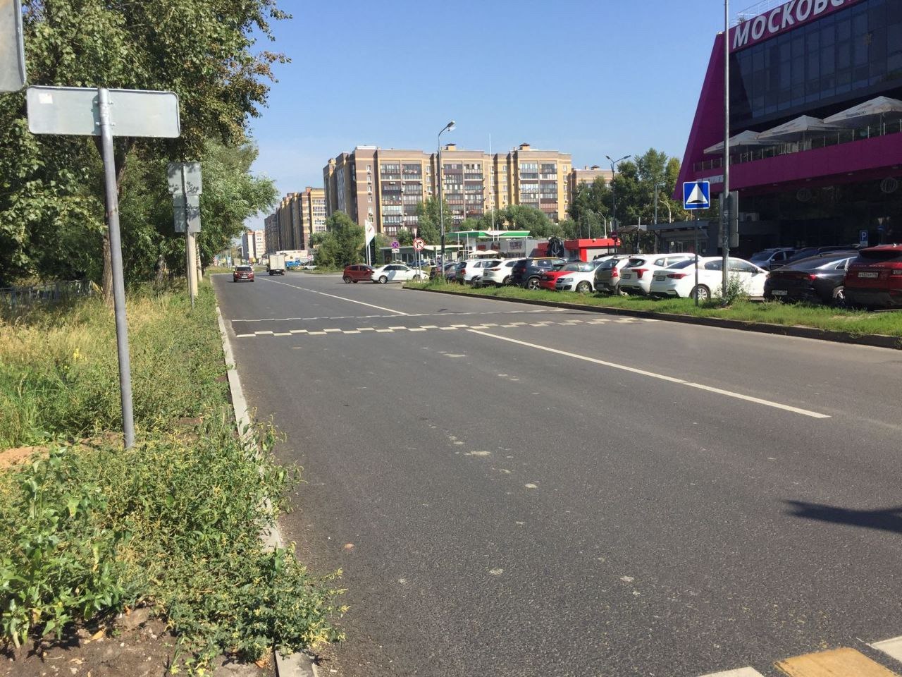 В Казани отремонтировали часть улицы Баруди и поставили там 118 дорожных знаков