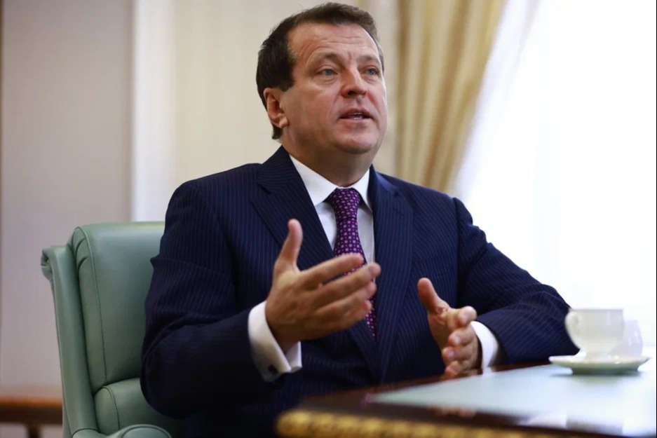 Метшин поздравил казанцев с Днем народного единства