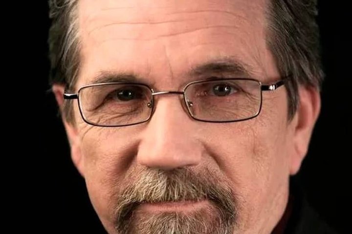 Ушел из жизни главный художник Казанского драмтеатра Патраков