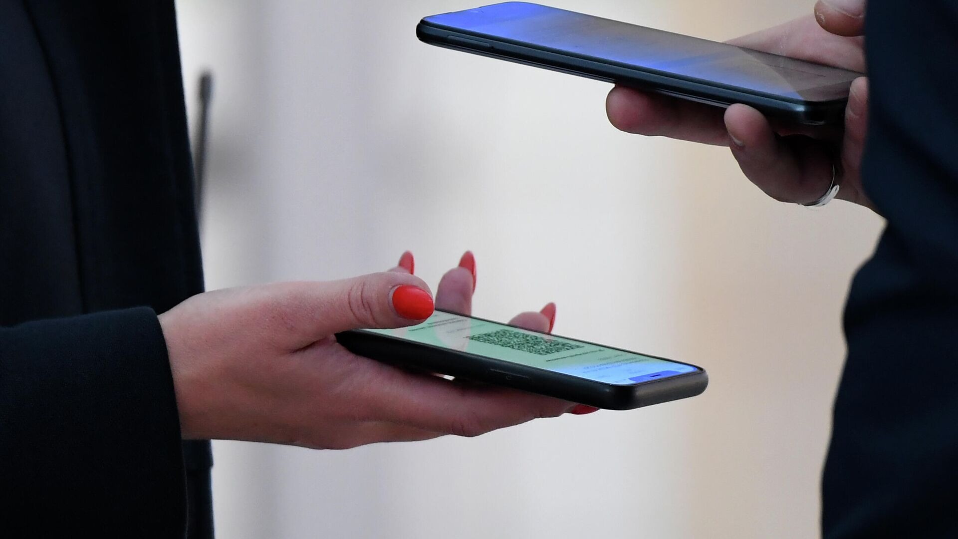 За махинации на маркетплейсе осудили двух девушек в Агрызском районе