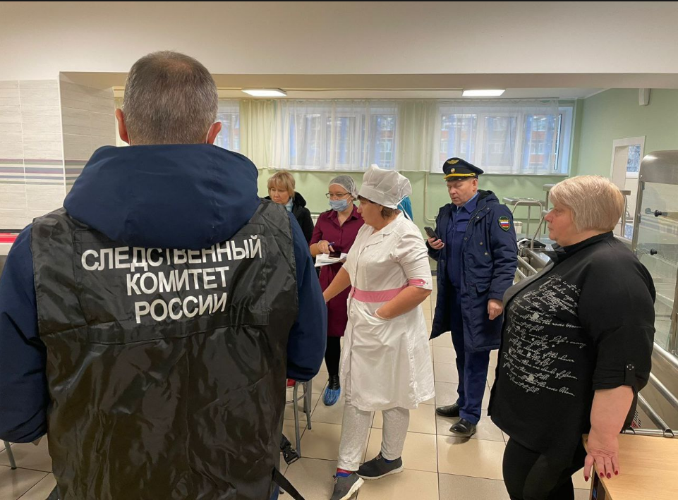 Количество отравившихся в школьной столовой в Чувашии выросло до 205