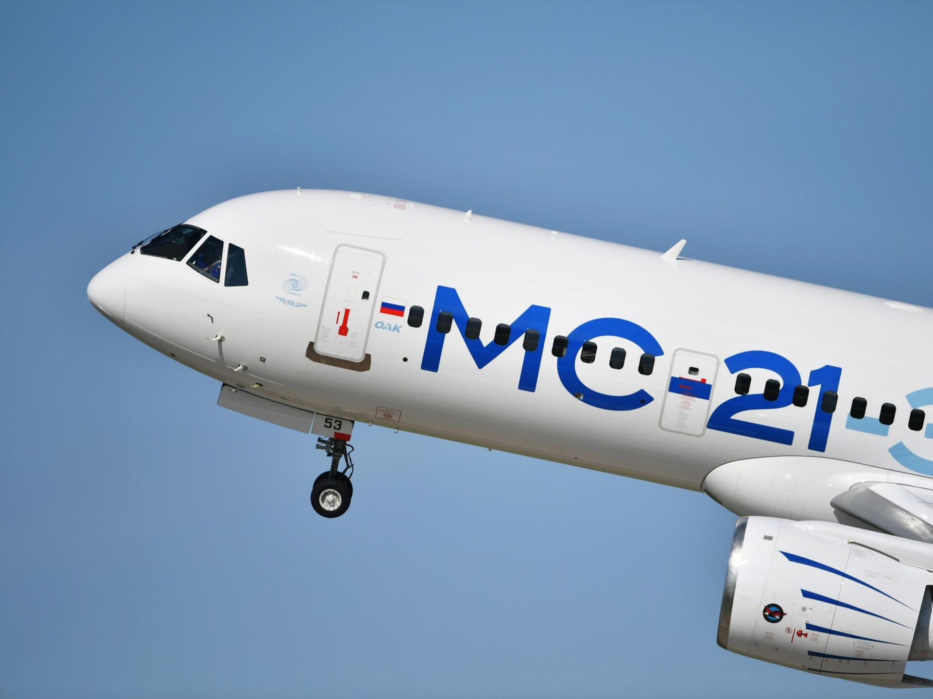 Алиханов раскрыл, когда начнутся полеты импортозамещенного МС-21