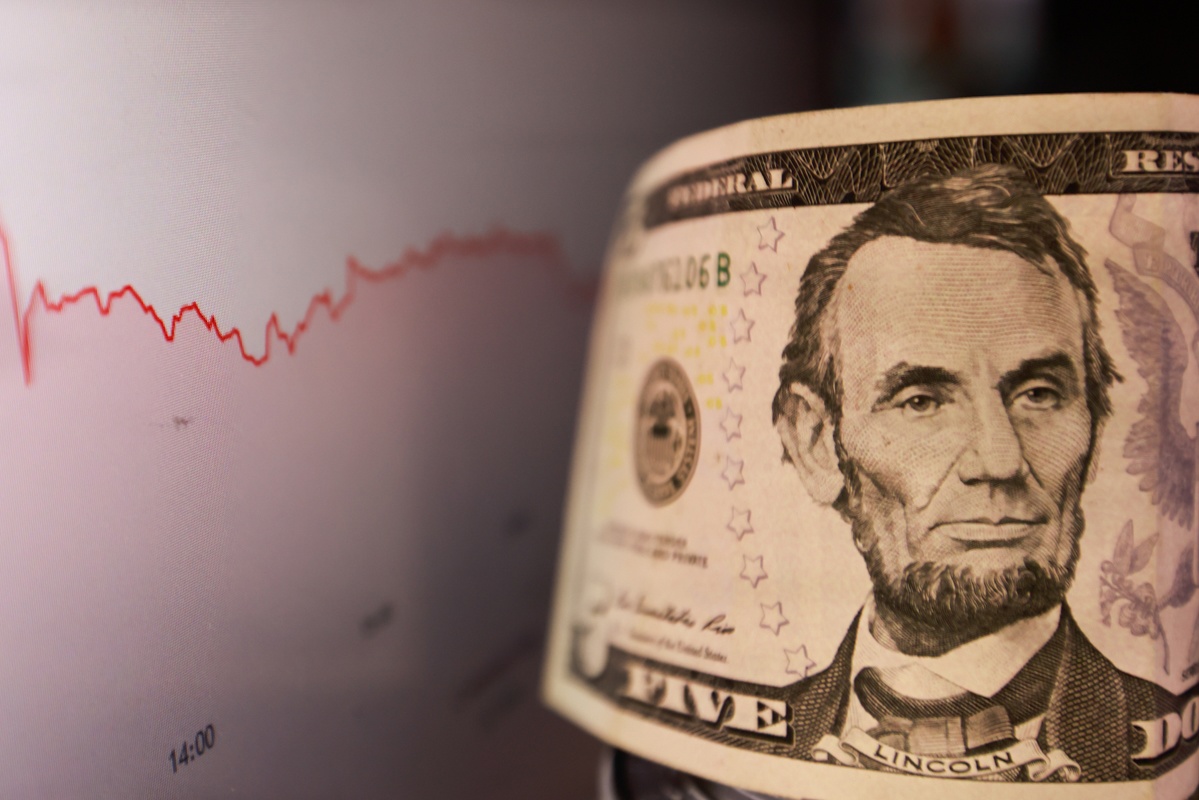 Аналитик Васильев счел маловероятным дефолт в России в ближайшие 10 лет