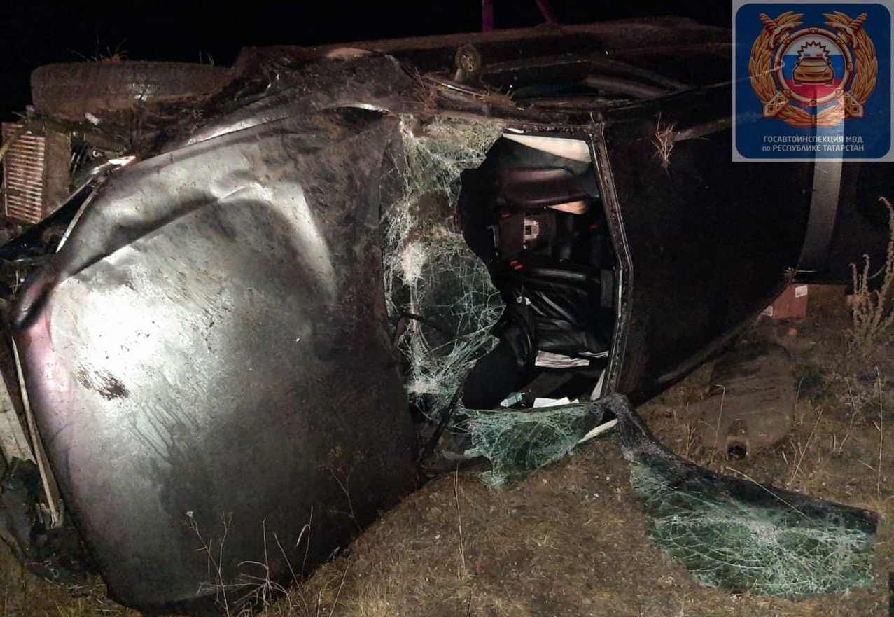Водитель Audi погиб в Татарстане, опрокинувшись в кювет