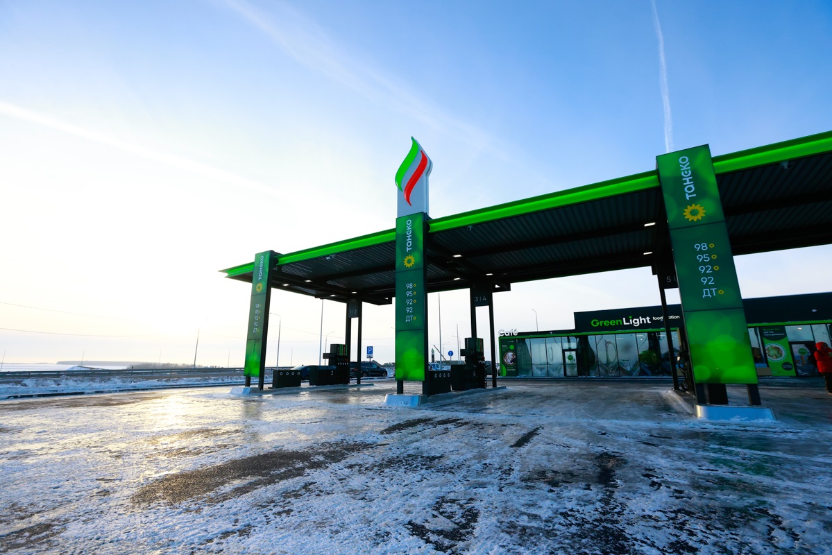 Бензин АИ-92 в Татарстане подешевел на копейку за неделю