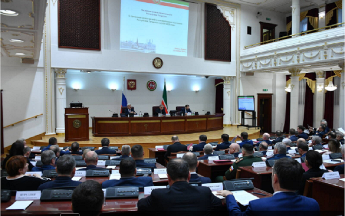 Проект программы развития нефтегазохимического комплекса обсудили в Татарстане