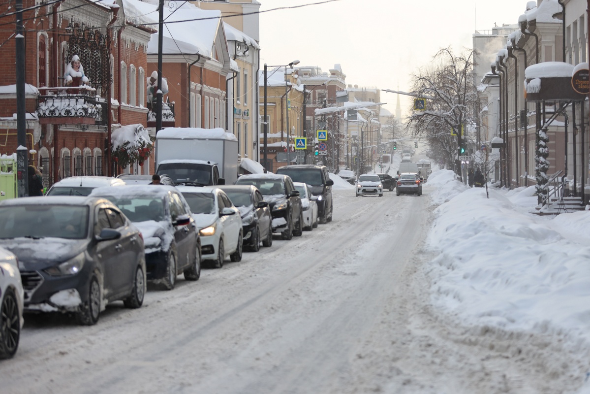 Женщины тратят больше денег на подготовку автомобилей к зиме, чем мужчины