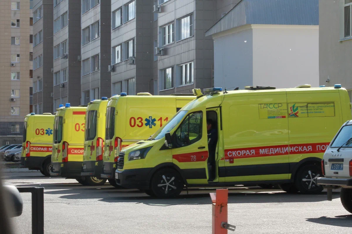 Девочка в Казани разбилась насмерть, выпав из окна дома