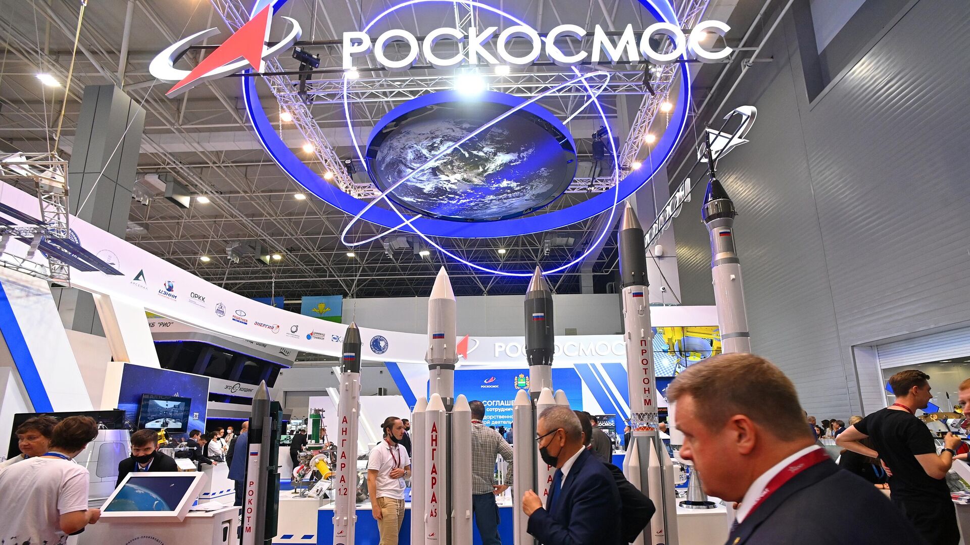 «Роскосмосу» разрешили занимать деньги у населения
