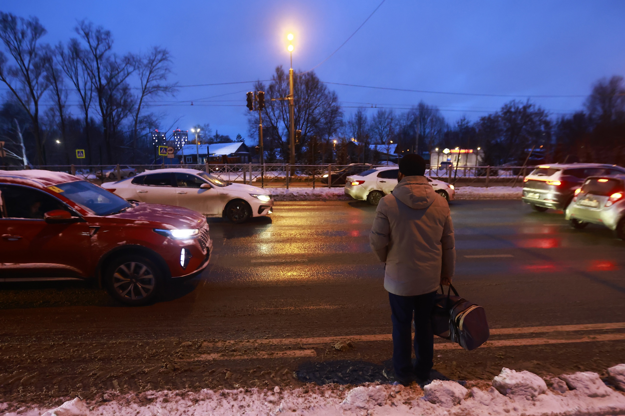 Татарстанцев призвали к осторожности на дорогах из-за ухудшения погоды