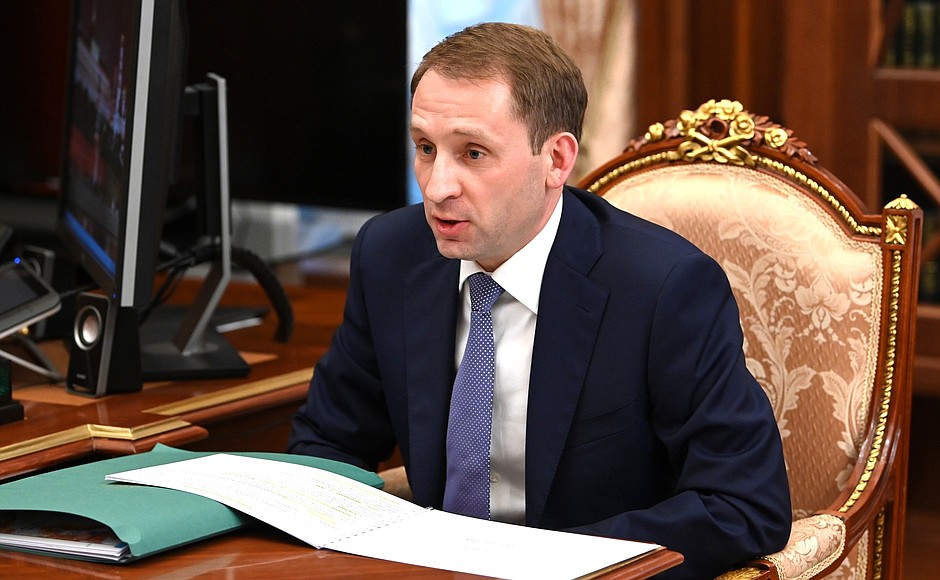Глава Минприроды заявил об отсутствии мазутных пятен после крушения танкеров