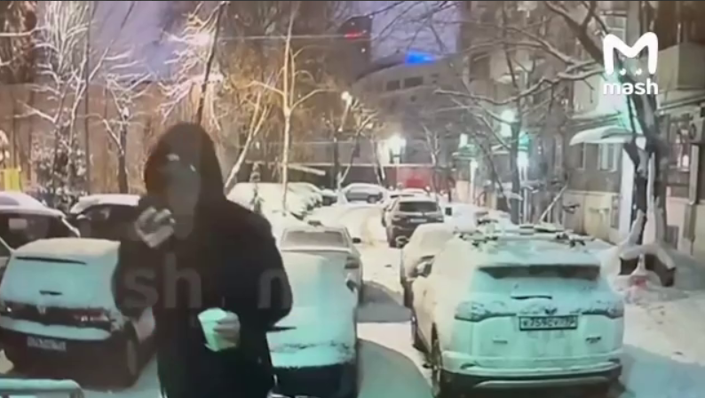 Последние минуты жизни экс-мужа Седоковой Тимма запечатлела камера домофона