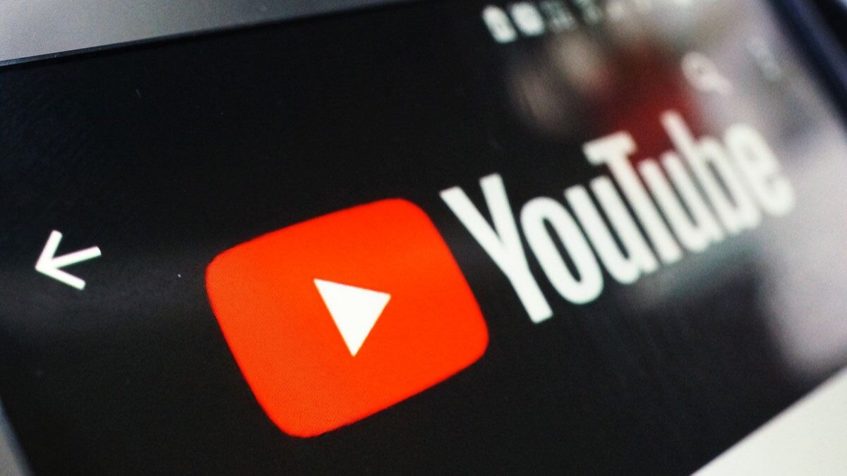 YouTube стал работать хуже на мобильных устройствах в России