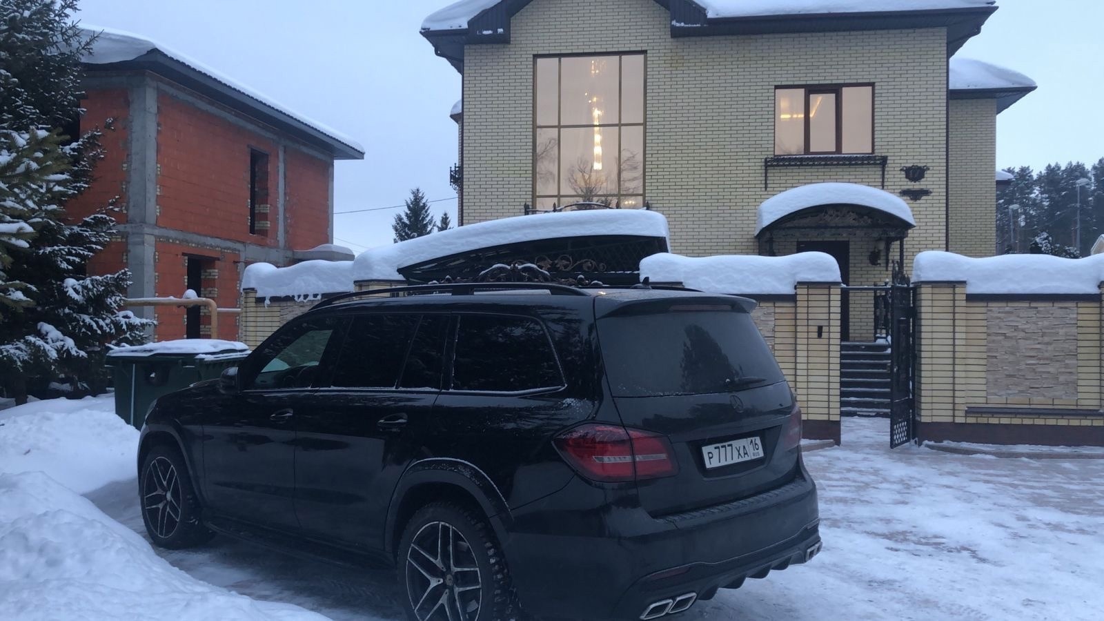 В Альметьевске задержали полковника МВД за взятки