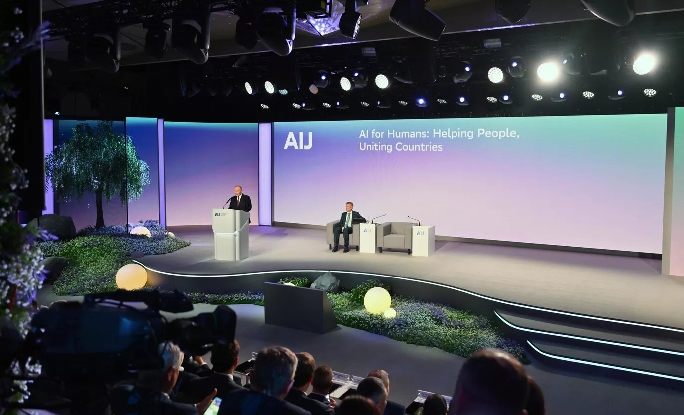 На конференции AI Journey компания «Унистрой» завоевала специальный приз жюри