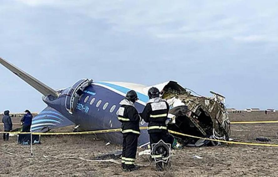 Вице-премьер Казахстана заявил, что пока нет официальных версий авиакатастрофы