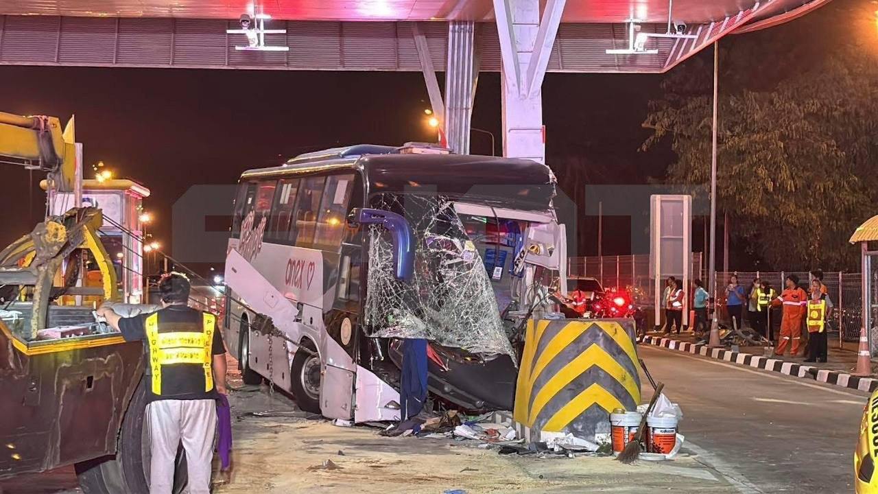Автобус с туристами из России попал в аварию в Таиланде