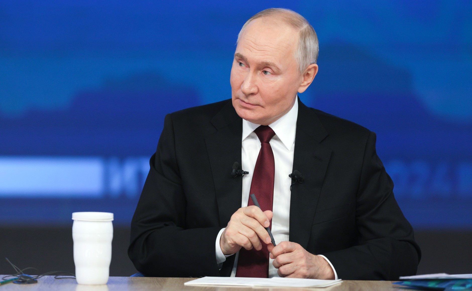 Путин выдал благодарность и грамоты трем татарстанцам