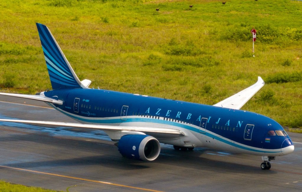 Рейсы из Баку в Казань прекращены на «неопределенный срок»