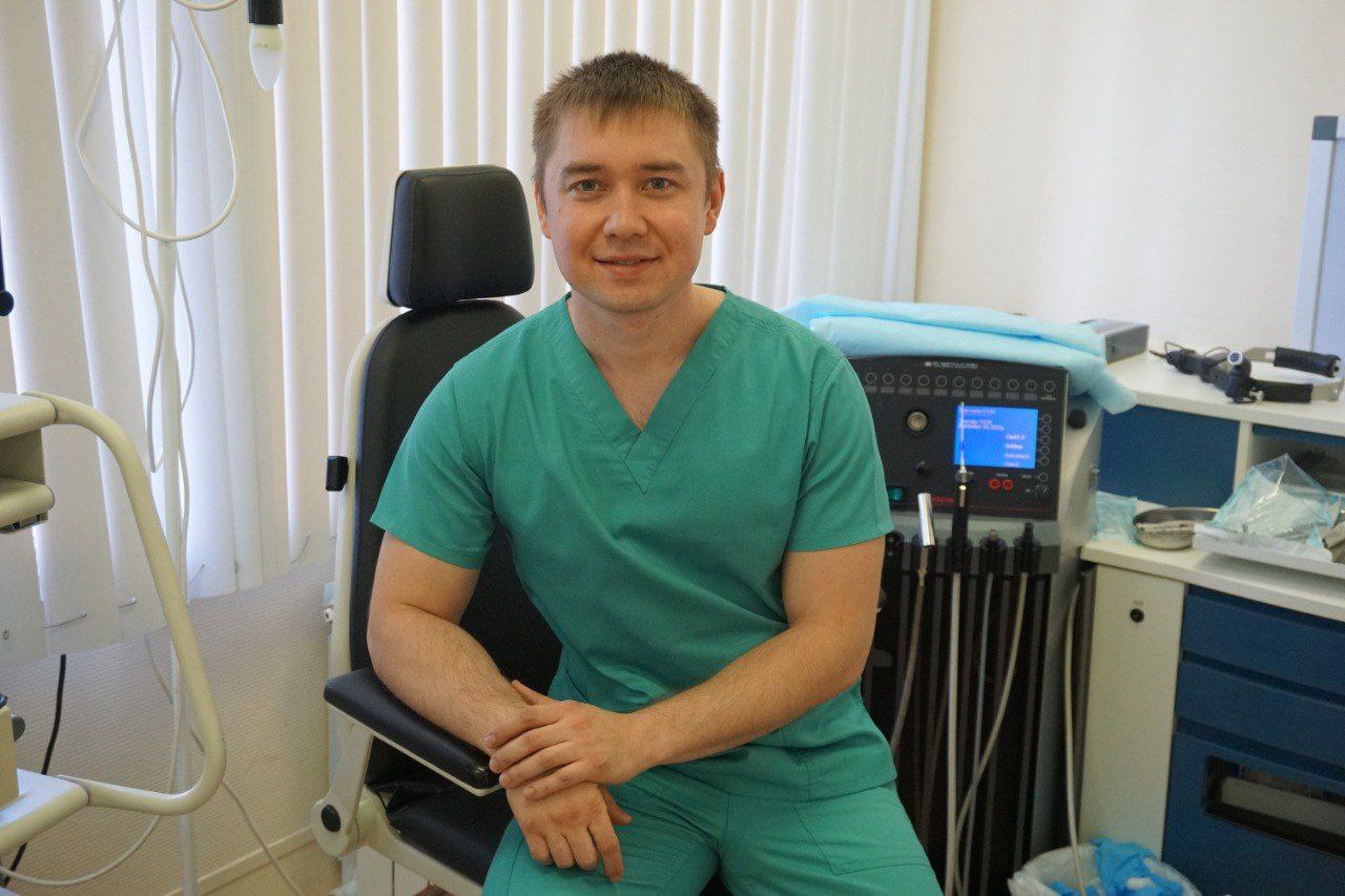 Врач–оториноларинголог Искандер Мубаракшин