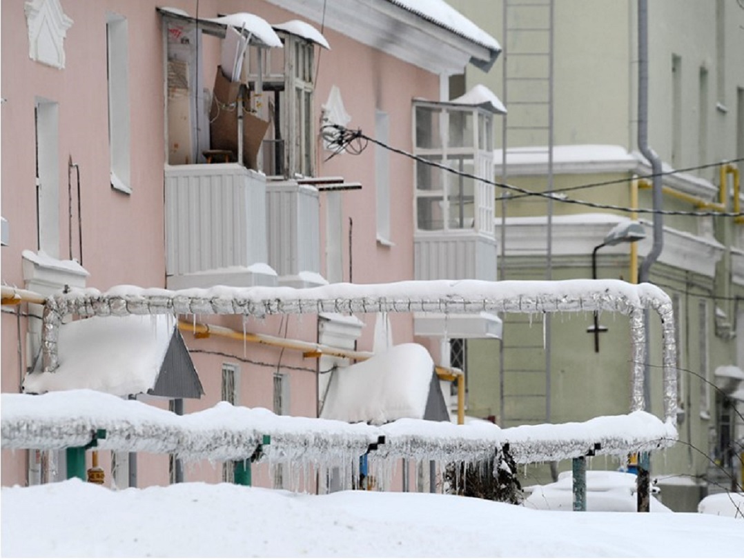 Комплексы в Казани начали автоматически фиксировать шапки снега на крышах зданий