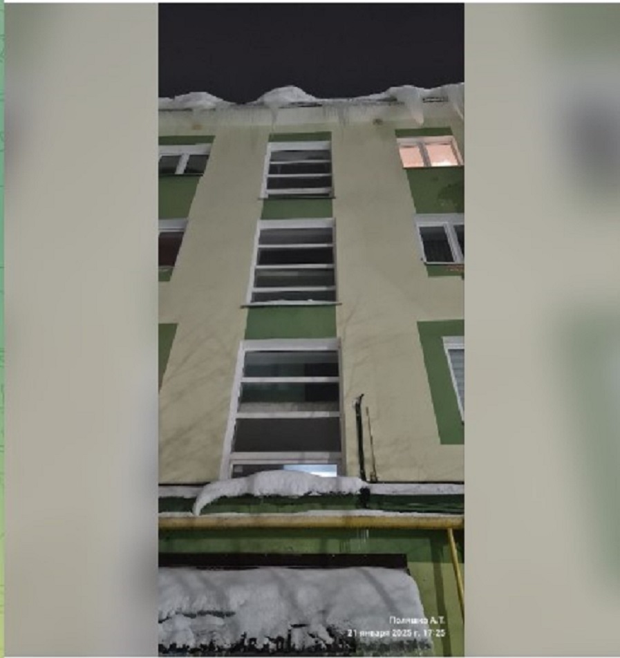 После сообщения об упавшей на пенсионера глыбе прокуратура Бугульмы проверила УК