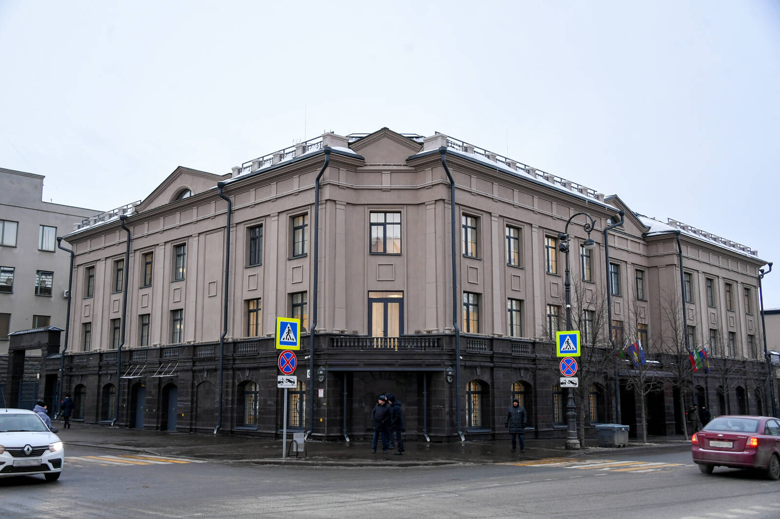 Минниханов осмотрел новое здание УБЭП в Казани