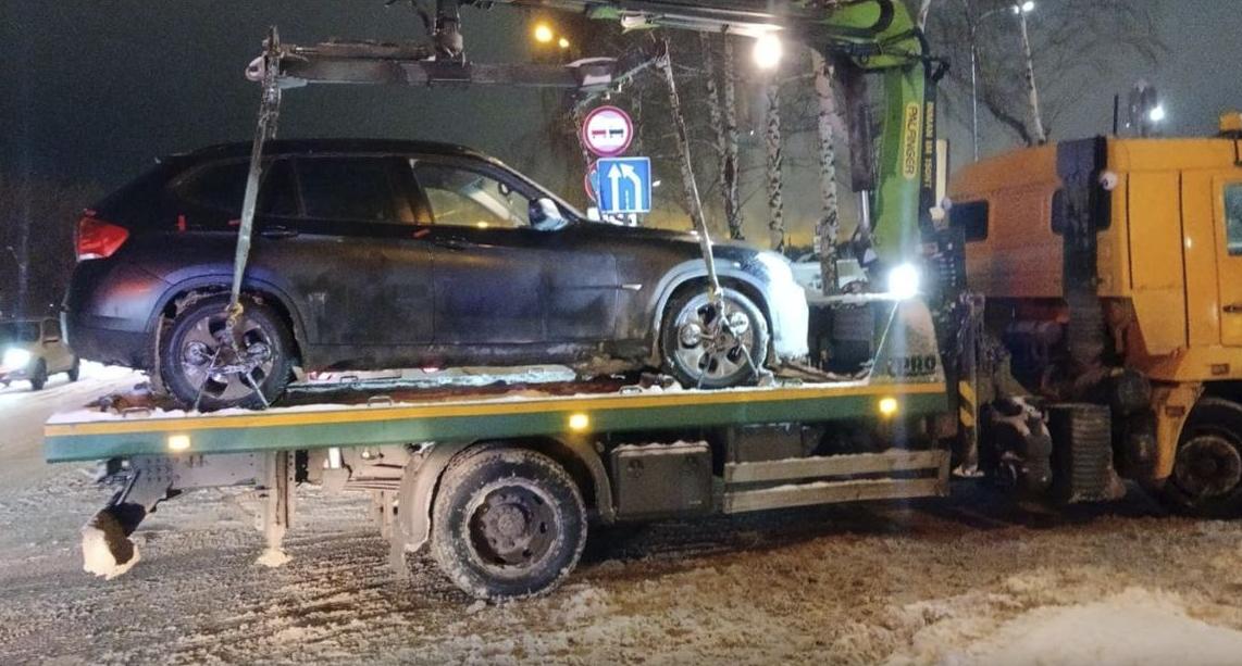 Нилов предложил не эвакуировать авто при отсутствии регистрационных документов