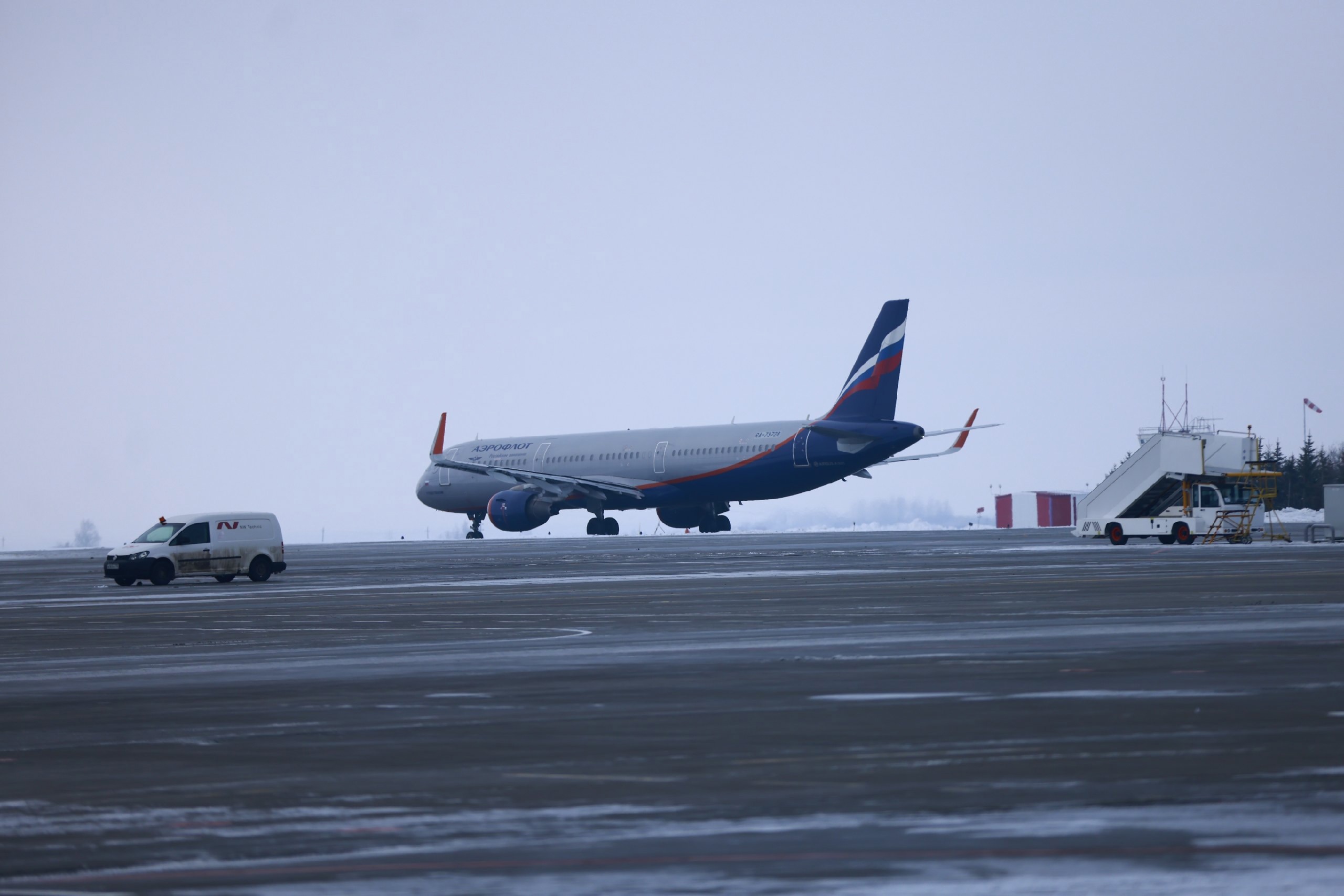 Потолок для цен на авиабилеты хотят установить в России