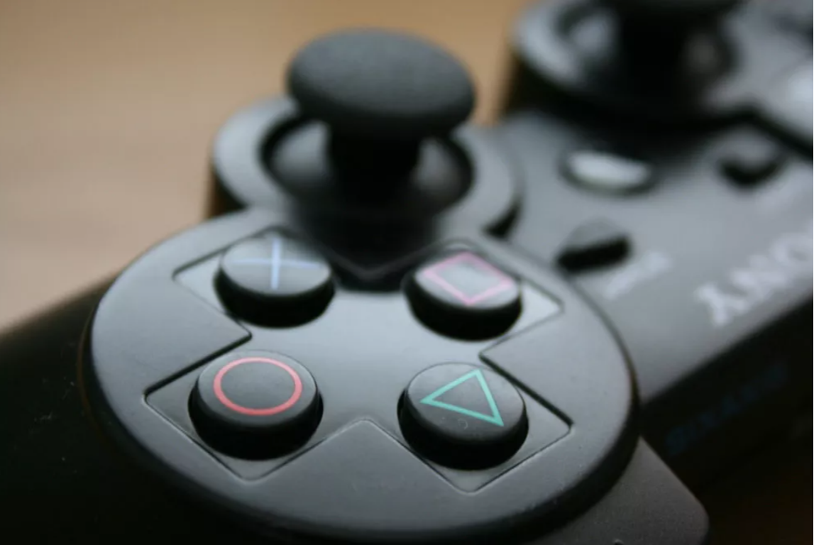 PlayStation и Xbox намерены запретить ввозить в Россию