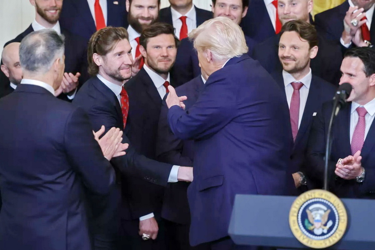 Трамп Бобровскому: «Вы должны быть в Зале хоккейной славы»