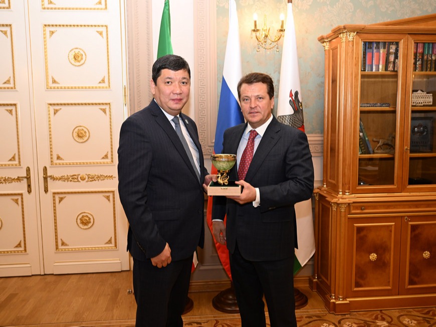 Мэр Казани встретился с главой Бишкека для обсуждения сотрудничества городов